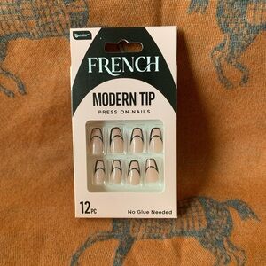 Frenchi Black Tip Press On Nails